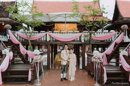 ชุดไทยพระราชนิยม ชุดไทยแต่งงาน ร้านลีลาโรส ภูมิใจ