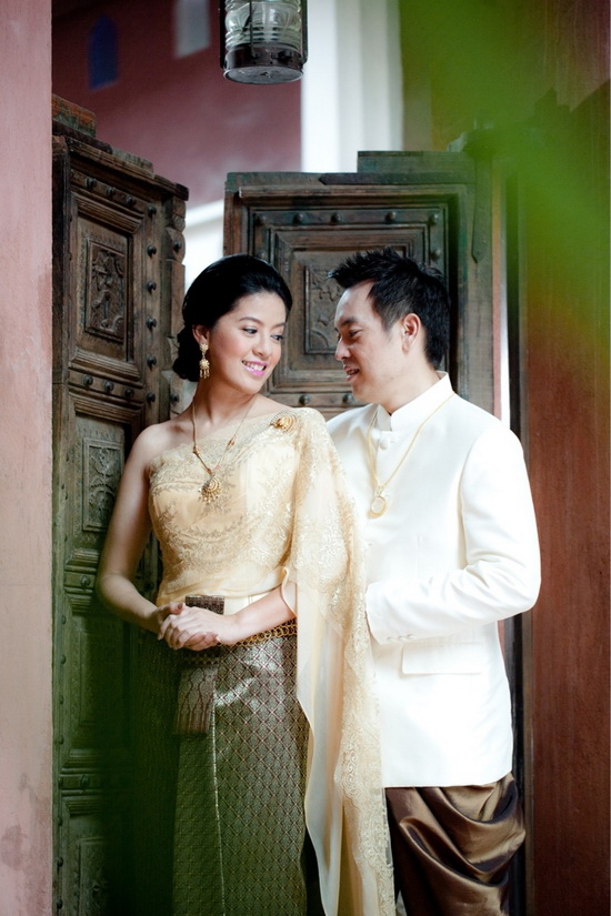 ชุดไทย สีทอง ชุดเจ้าสาว งานแต่งงาน