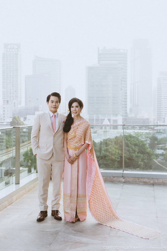 ภาพชุดไทยแต่งงาน